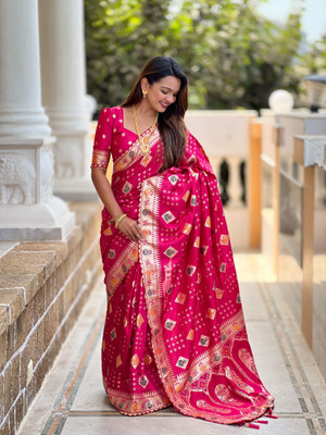 Sarth fashion Woven, Embellished, Self Design, Temple Border Banarasi Jacquard Saree(Pink)