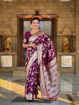 ADESHETHNICWEAR Floral Print Banarasi Satin Saree(Purple)