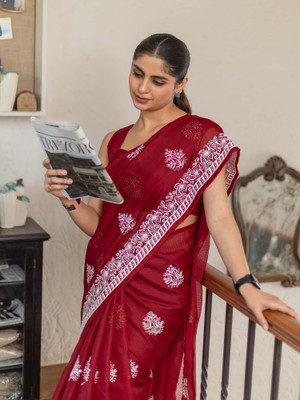 Anouk Rustic Woven Daily Wear Cotton Blend Saree(Red)