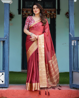 DHAYNAAND REEWA FASHION Solid/Plain, Embellished Bollywood Chiffon Saree(Red)