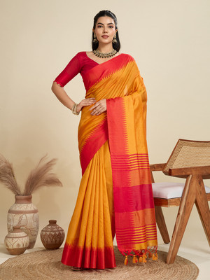 PeachPetals Striped Banarasi Jacquard Saree(Cream, Maroon)