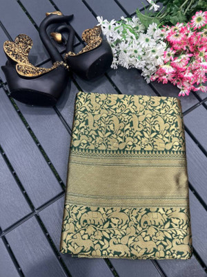 Julee Solid/Plain Banarasi Pure Silk Saree(Green)
