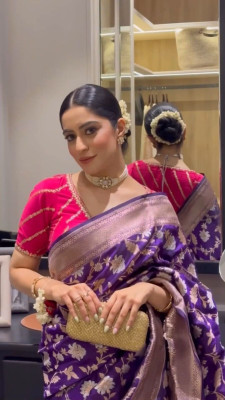 Spetila Woven Kanjivaram Silk Blend, Jacquard Saree(Purple)
