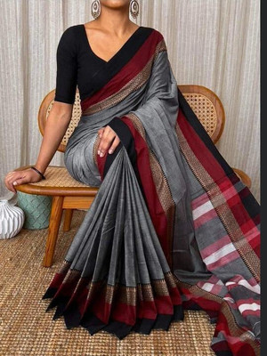 WeaveAura Solid/Plain Handloom Cotton Blend Saree(Grey, Black)