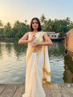 GUGALIYA FASHION Woven Kasavu Handloom Cotton Blend Saree(Beige)