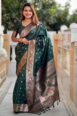 ROOP LAVANYA Woven Kanjivaram Jacquard, Art Silk Saree(Green)