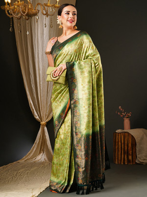 Tasrika Woven Kanjivaram Silk Blend Saree(Light Green)