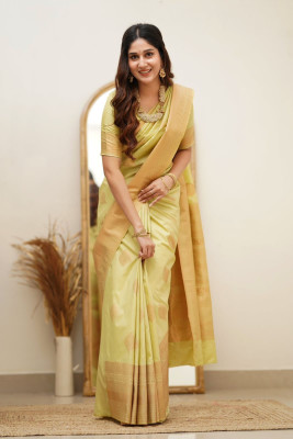 RUCHAA FASHION Woven, Self Design Kanjivaram Silk Blend Saree(Light Green)