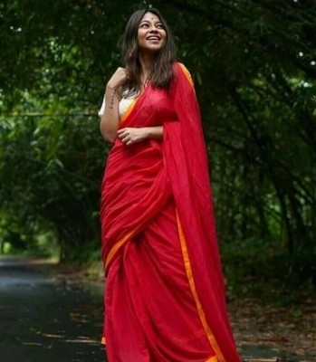 HouseOfCommon Solid/Plain Handloom Cotton Blend Saree(Red)