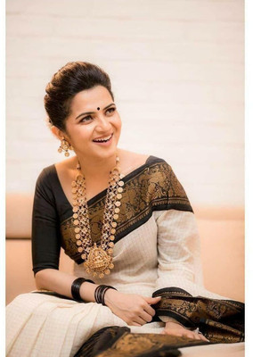 UNIVERSAL DESIGNER STUDIO Self Design Banarasi Jacquard Saree(White)