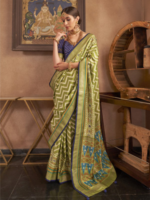 Elora Woven Patola Silk Blend Saree(Green)