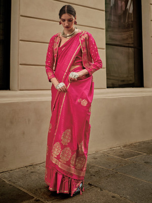 Divastri Woven Banarasi Satin, Silk Blend Saree(Pink)