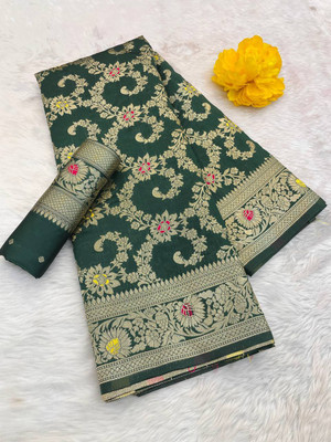 HB VENTURE Striped Banarasi Silk Blend Saree(Multicolor)