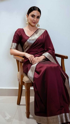 Sijileen Solid/Plain, Woven Banarasi Satin Saree(Maroon)