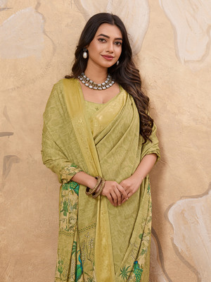 Tasrika Printed, Woven Kalamkari Crepe Saree(Green)