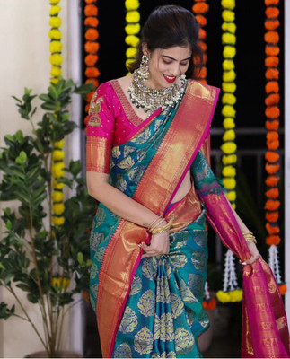 HouseOfCommon Striped Banarasi Art Silk Saree(Green)