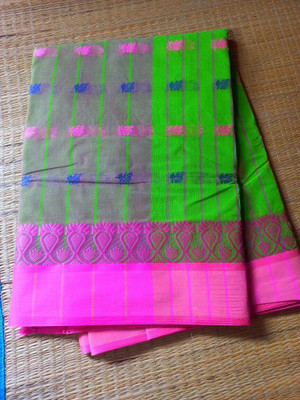 Tm taant saree Self Design Tant Pure Cotton Saree(Green)