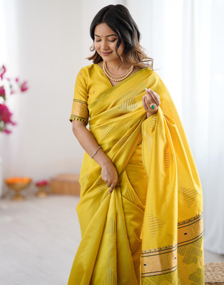 Samah Woven, Embellished Banarasi Silk Blend Saree(Yellow, Gold)