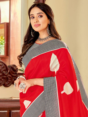 Divastri Printed Sambalpuri Silk Blend Saree(Red)