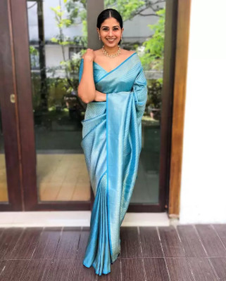 DAKSHU Temple Border, Woven Kanjivaram Jacquard, Silk Blend Saree(Light Blue)