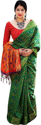 M.S.RETAIL Woven Patola Silk Blend Saree(Dark Green)