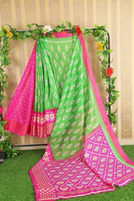 Saadhvi Self Design Bollywood Art Silk Saree(Green)