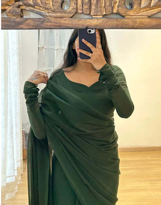 ISHA TRADE Solid/Plain Bollywood Georgette Saree(Green)