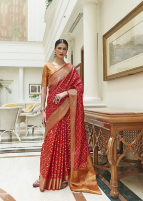SWORNOF Embroidered, Self Design Bandhani Cotton Silk Saree(Red)