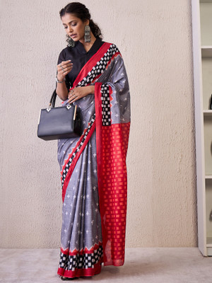 Divastri Printed Bandhani Cotton Blend Saree(Grey)