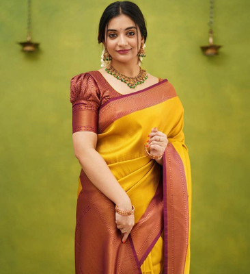 KRIYANSH Self Design, Embellished Kanjivaram Cotton Blend, Jacquard Saree(Yellow)