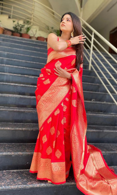 AMRUTKALA SAREES Woven Banarasi Silk Blend Saree(Red)