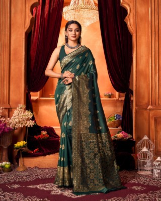 Varanga Woven Banarasi Art Silk Saree(Green)