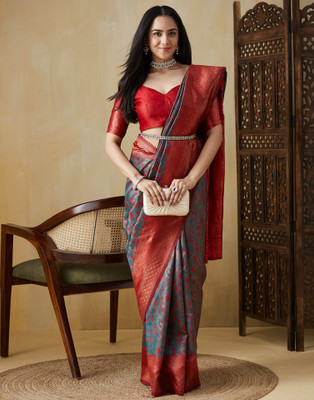 Samah Woven, Embellished Banarasi Silk Blend Saree(Red, Green)