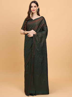 Balika bodhu Solid/Plain Handloom Pure Cotton Saree(Dark Green)