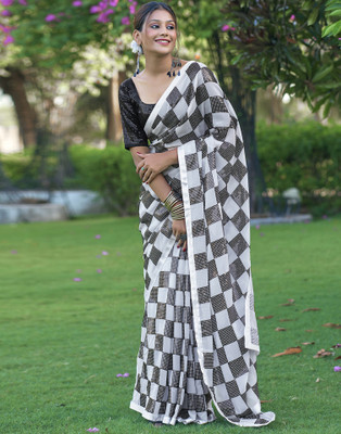 Samah Embroidered, Embellished, Self Design Bollywood Chiffon, Georgette Saree(White, Black)