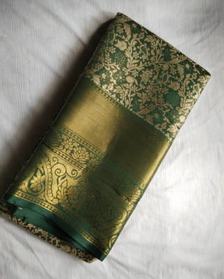 sujisame Floral Print, Paisley, Self Design, Woven Banarasi Tissue Saree(Dark Green)