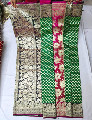 ANUDHYA FASHION Self Design, Woven Banarasi Pure Silk Saree(Green, Pink)