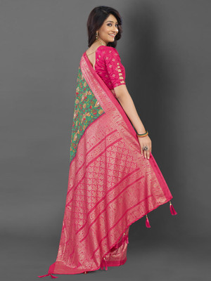 Divastri Printed Pochampally Cotton Blend Saree(Dark Green)