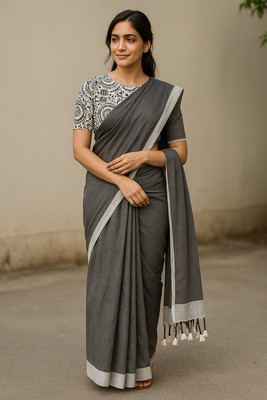 SMRITI BOUTIQUE Printed Bollywood Handloom Pure Cotton Saree(Grey, White)