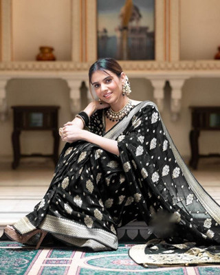 GajGajra Woven Kanjivaram Pure Silk, Art Silk Saree(Black)
