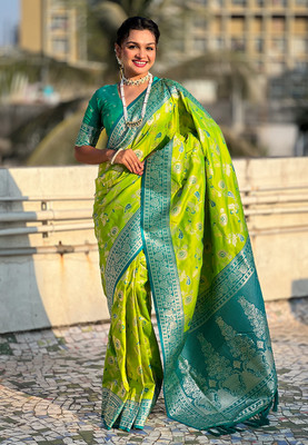Plothah: Woven Banarasi Pure Silk Saree(Green)
