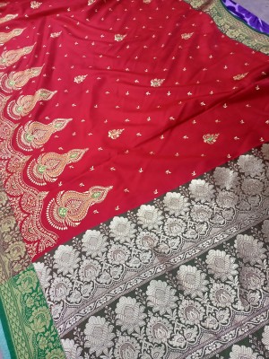 Hozaifa Sarees Woven Banarasi Satin Saree(Red)