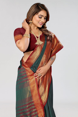 Soor Panchi Woven Banarasi Cotton Silk Saree(Dark Green)