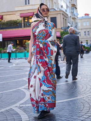 Divastri Printed Bollywood Crepe Saree(White)