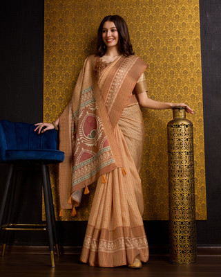 Divastri Digital Print Bollywood Silk Blend Saree(Yellow)