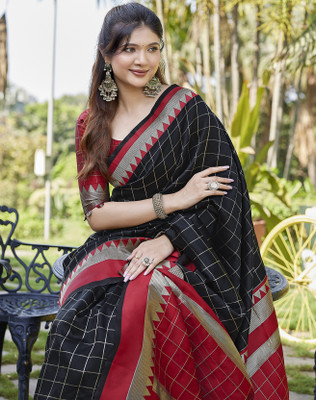 YASHIKA Embroidered, Self Design, Woven Kanjivaram Art Silk, Jacquard Saree(Black)