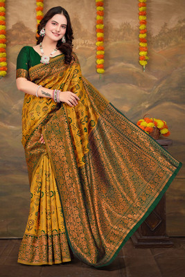HouseOfCommon Woven Kanjivaram Pure Silk, Silk Blend Saree(Gold, Dark Green)