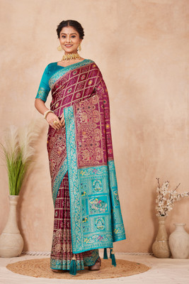Heirlooms Woven, Self Design Banarasi Pure Silk Saree(Magenta, Light Blue)