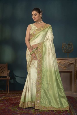 MANOHARI Woven Banarasi Silk Blend Saree(Light Green)