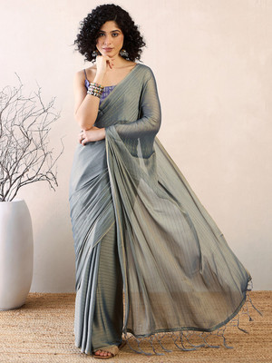 Divastri Solid/Plain Bollywood Georgette Saree(Grey)